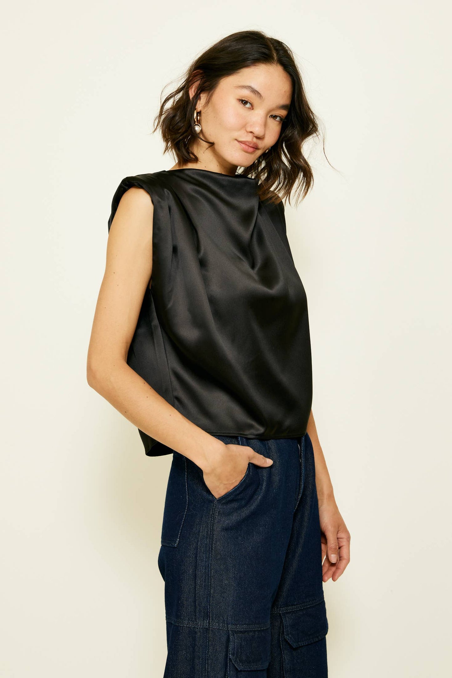 DREAMER SLEEVELESS TOP