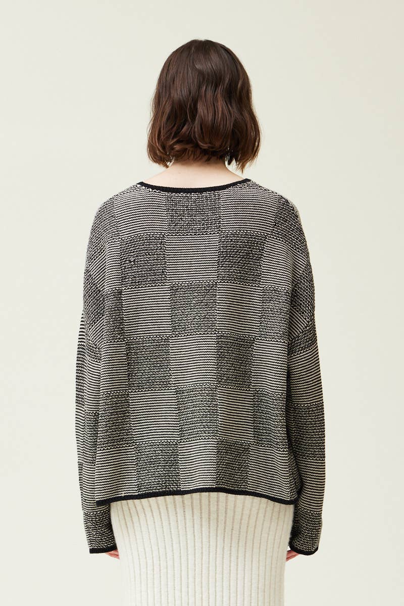 JACQUARD SWEATER TOP